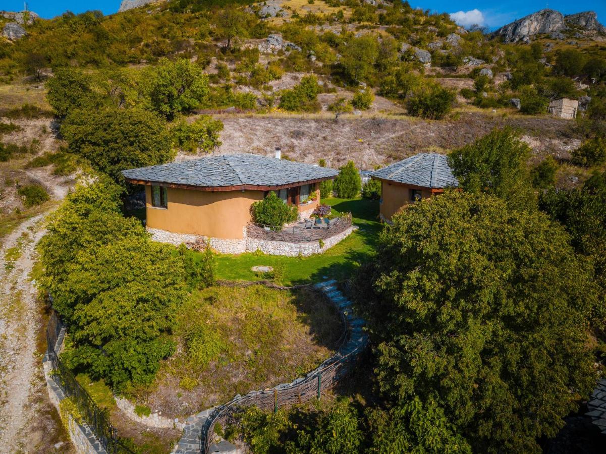 Eco Village Under The Cliffs Ilindentsi Exterior foto