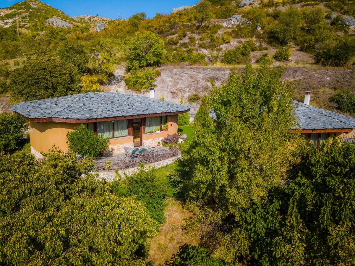 Eco Village Under The Cliffs Ilindentsi Exterior foto