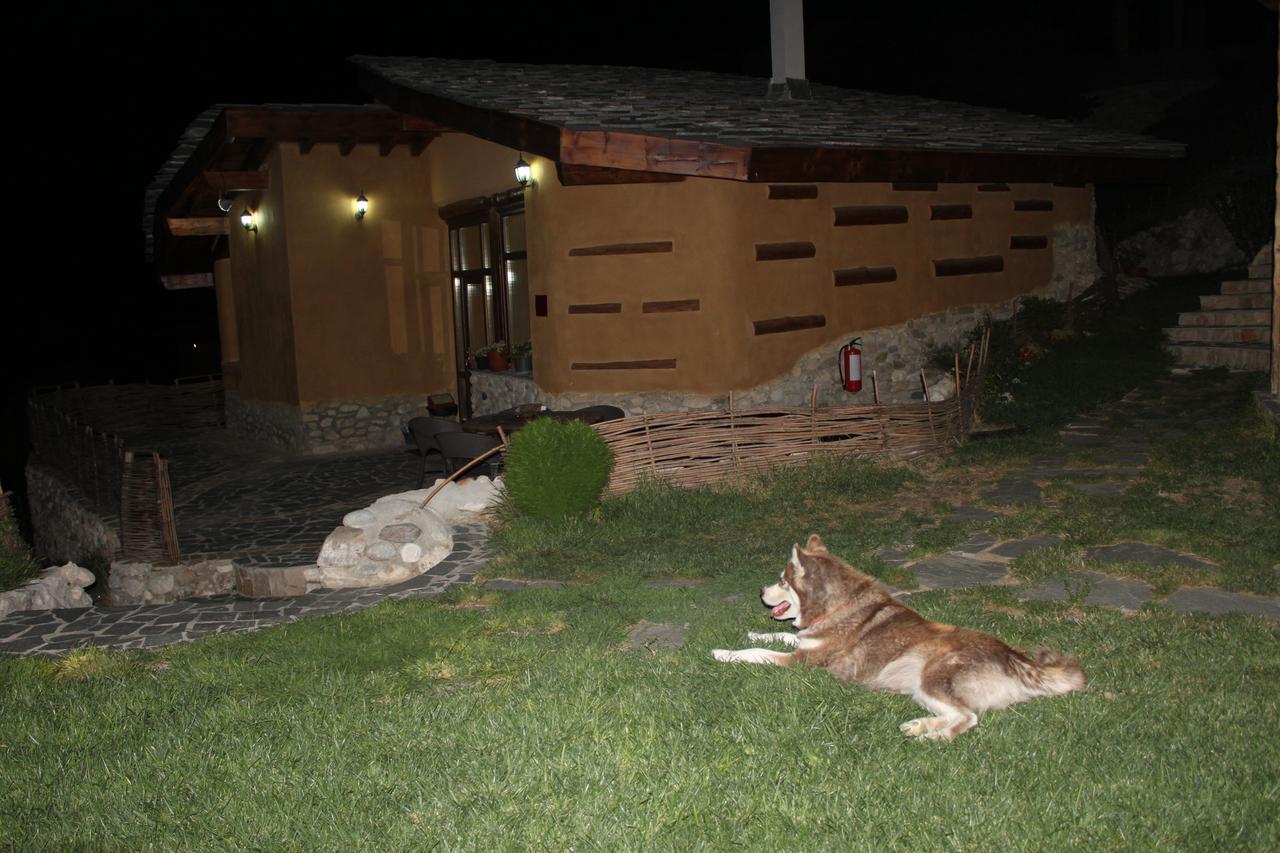 Eco Village Under The Cliffs Ilindentsi Exterior foto