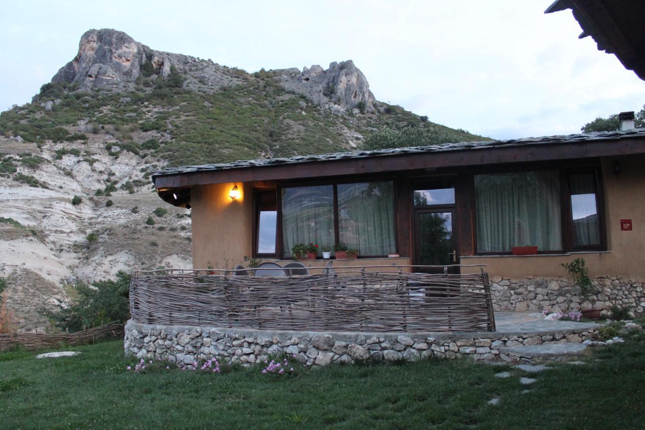 Eco Village Under The Cliffs Ilindentsi Exterior foto